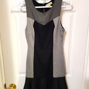 Monteau Los Angelos Dress